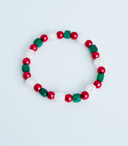 Green onyx holiday stretch bracelet.