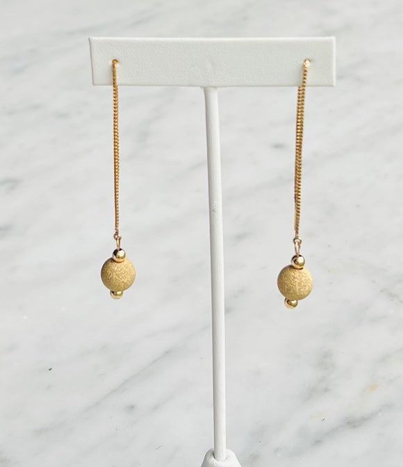 Gold thread earrings