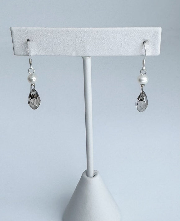 Black diamond crystal with freshwater pearls